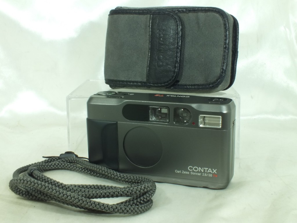 CONTAX(コンタックス) T2チタンブラック ゾナー38mmF2.8 | 新宿の稀少中古カメラ・フィルムカメラ販売/高額買取ならラッキーカメラ店