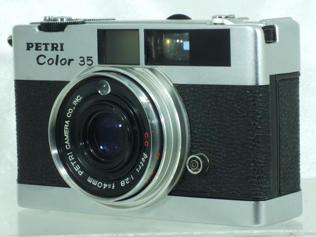ペトリカラー35 フィルムカメラ