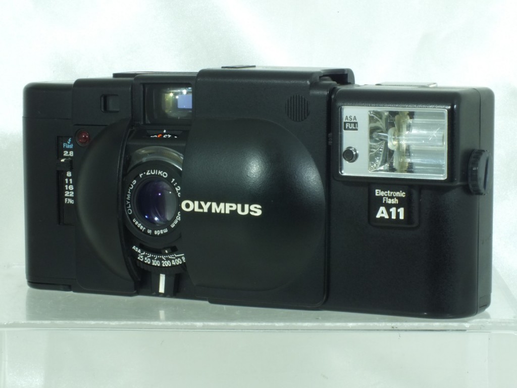 OLYMPUS(オリンパス) XA 35mmF2.8 A11付き | 新宿の稀少中古カメラ・フィルムカメラ販売/高額買取ならラッキーカメラ店