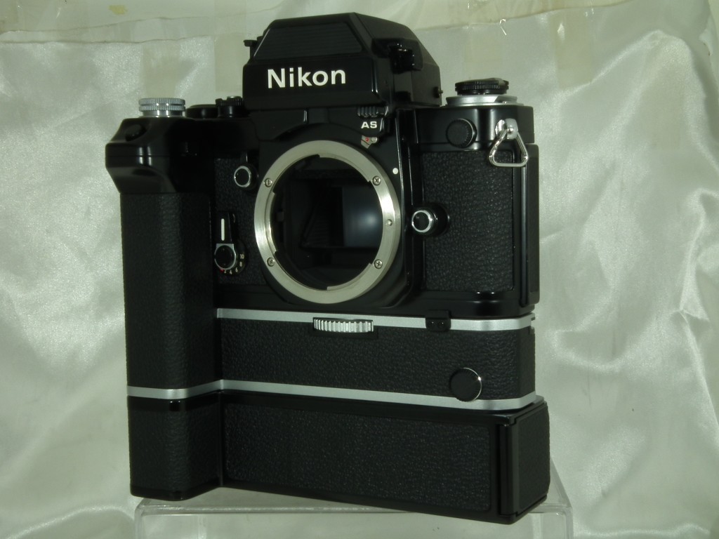 Nikon(ニコン) F2フォトミックAS モータードライブMD-2付き | 新宿の稀少中古カメラ・フィルムカメラ販売/高額買取ならラッキーカメラ店