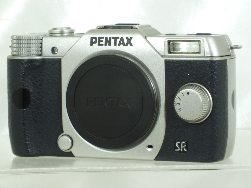 PENTAX(ペンタックス) Q10シルバー 02スタンダードズーム キット | 新宿の稀少中古カメラ・フィルムカメラ販売/高額買取なら