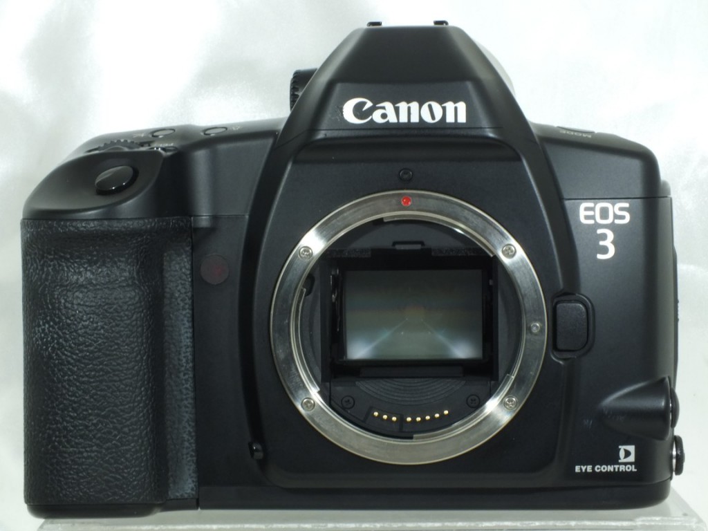 バッテリーを入れてシャッターがCanon EOS-3 ボディ　フィルムカメラ