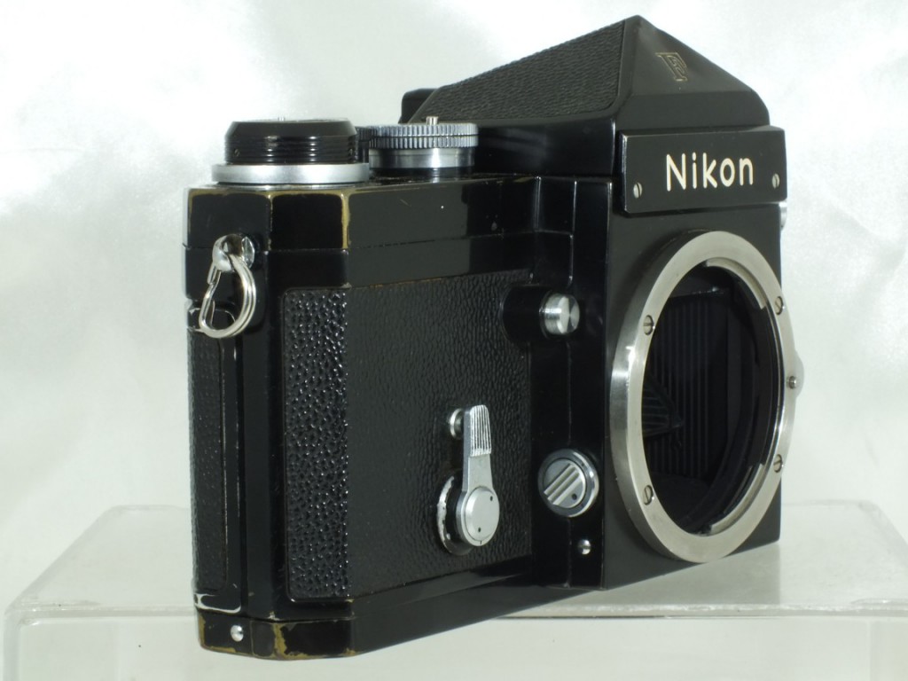 Nikon(ニコン) F アイレベル ブラック ボディ | 新宿の稀少中古カメラ・フィルムカメラ販売/高額買取ならラッキーカメラ店