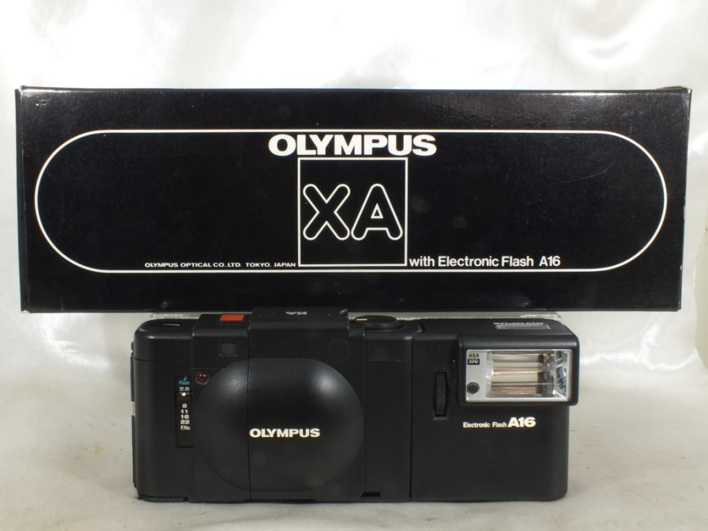 OLYMPUS(オリンパス) XA F.ズイコー35mmF2.8 A16付き | 新宿の稀少中古 ...