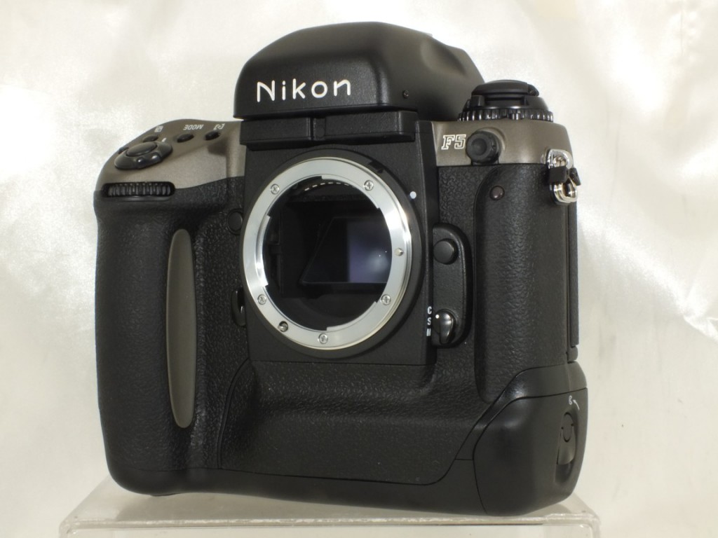 Nikon(ニコン) F5 ボディ 50周年記念モデル | 新宿の稀少中古カメラ・フィルムカメラ販売/高額買取ならラッキーカメラ店