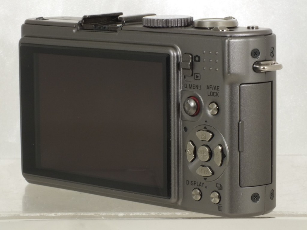 LEICA(ライカ) D-LUX4 チタン | 新宿の稀少中古カメラ・フィルムカメラ 