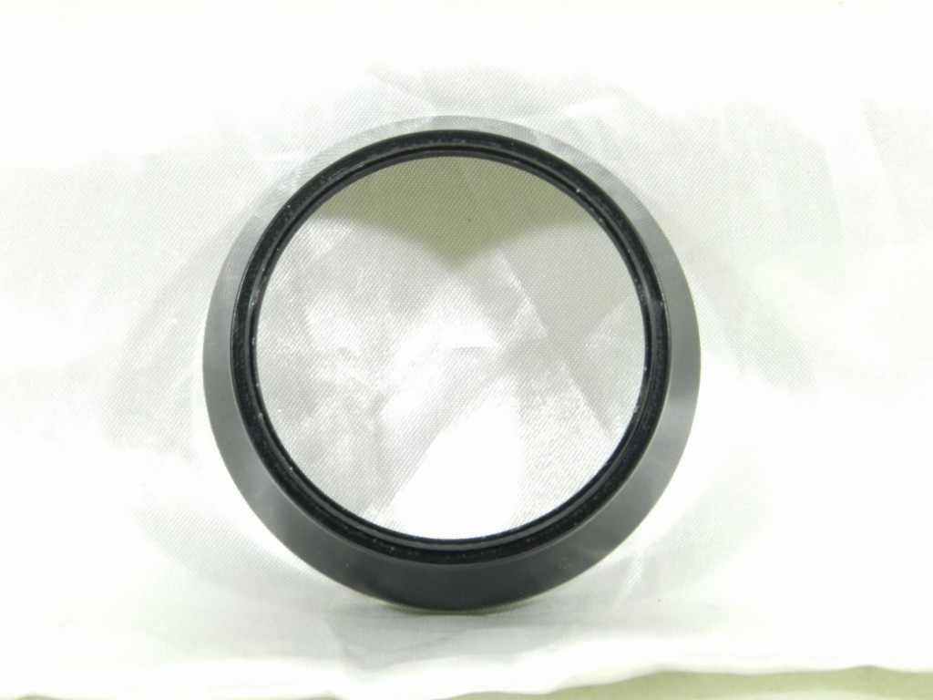 C25042703